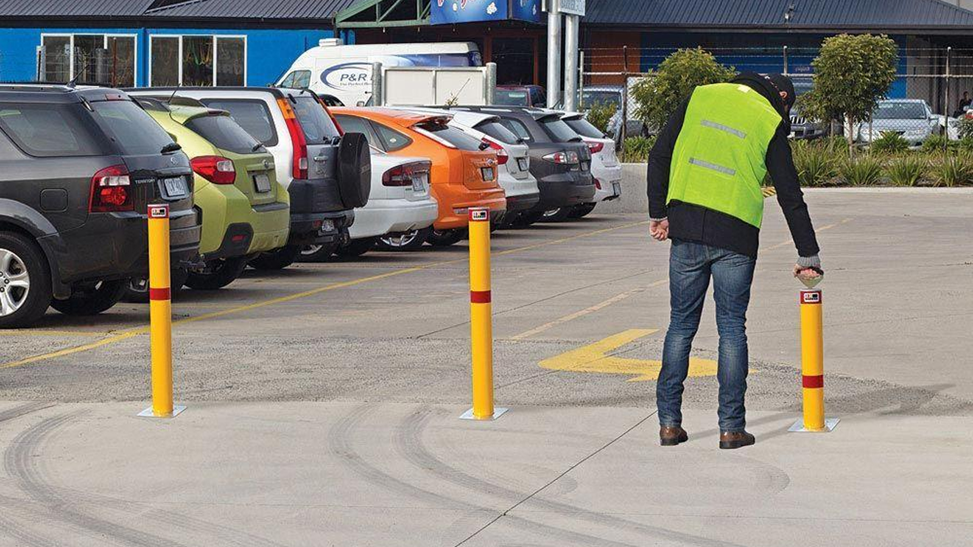 Retractable Bollards